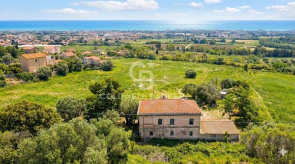 casa indipendente in vendita a Tarquinia