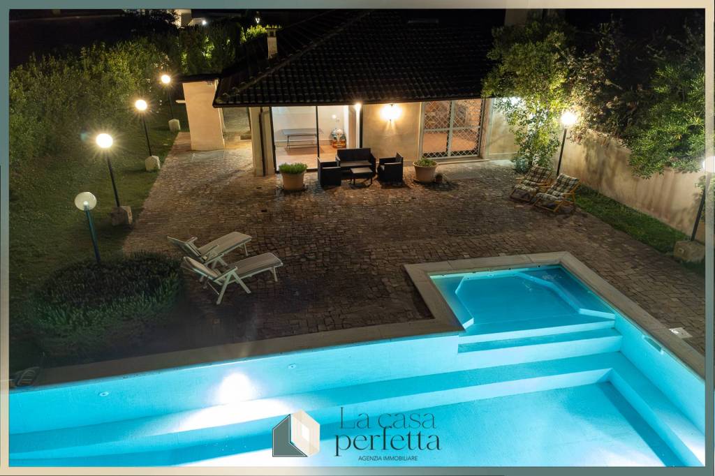 casa indipendente in vendita a Tarquinia in zona Marina Velca