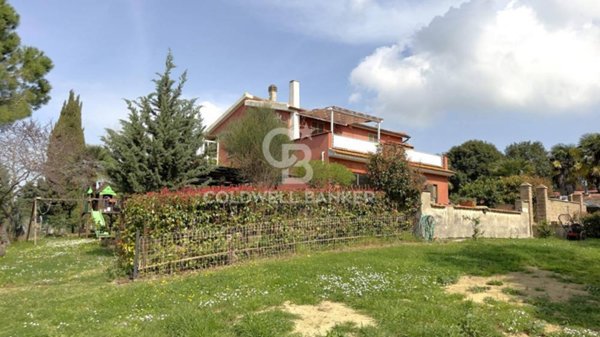 casa indipendente in vendita a Tarquinia