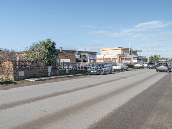 locale commerciale in vendita a Tarquinia