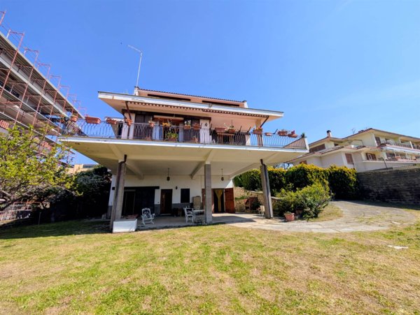 casa indipendente in vendita a Tarquinia