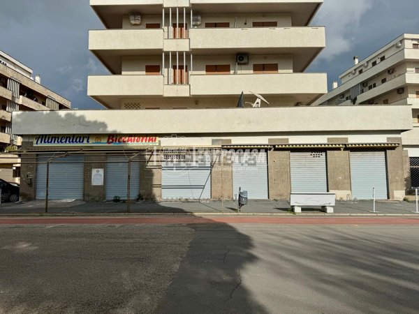 locale commerciale in vendita a Tarquinia