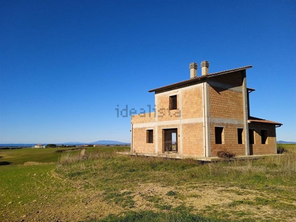 casa indipendente in vendita a Tarquinia