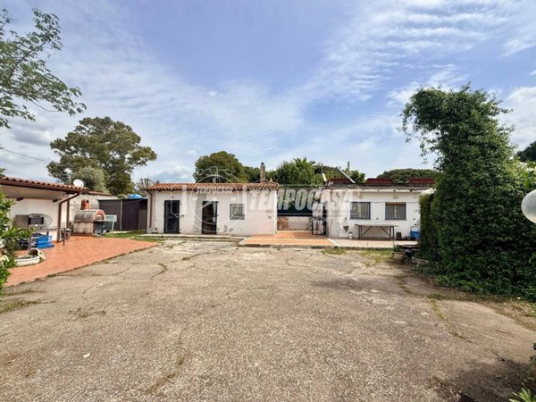 casa indipendente in vendita a Tarquinia