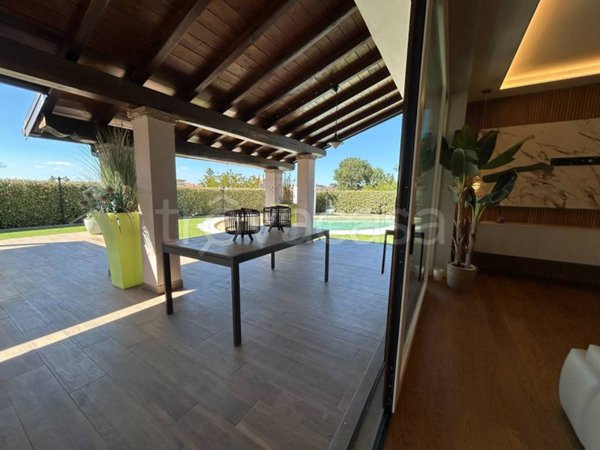 casa indipendente in vendita a Tarquinia in zona Marina Velca
