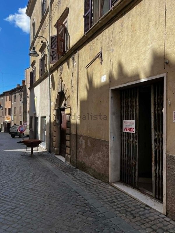 locale commerciale in vendita a Tarquinia