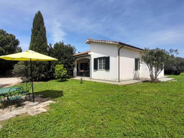 casa indipendente in vendita a Tarquinia