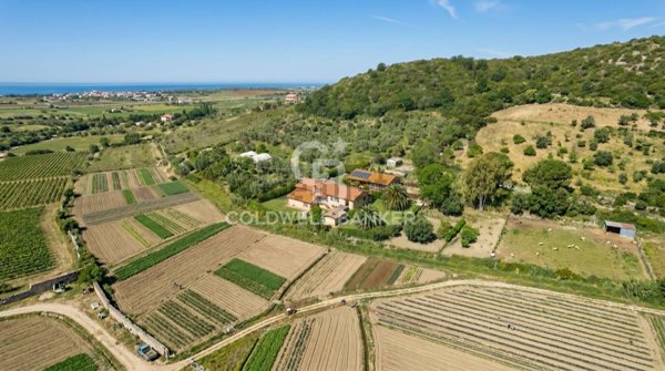 casa indipendente in vendita a Tarquinia