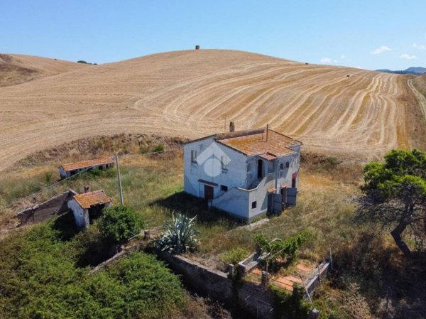 casa indipendente in vendita a Tarquinia in zona Marina Velca