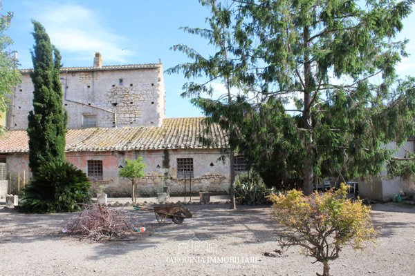 casa semindipendente in vendita a Tarquinia