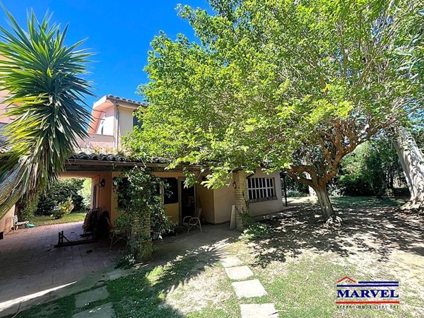 casa indipendente in vendita a Tarquinia in zona Marina Velca