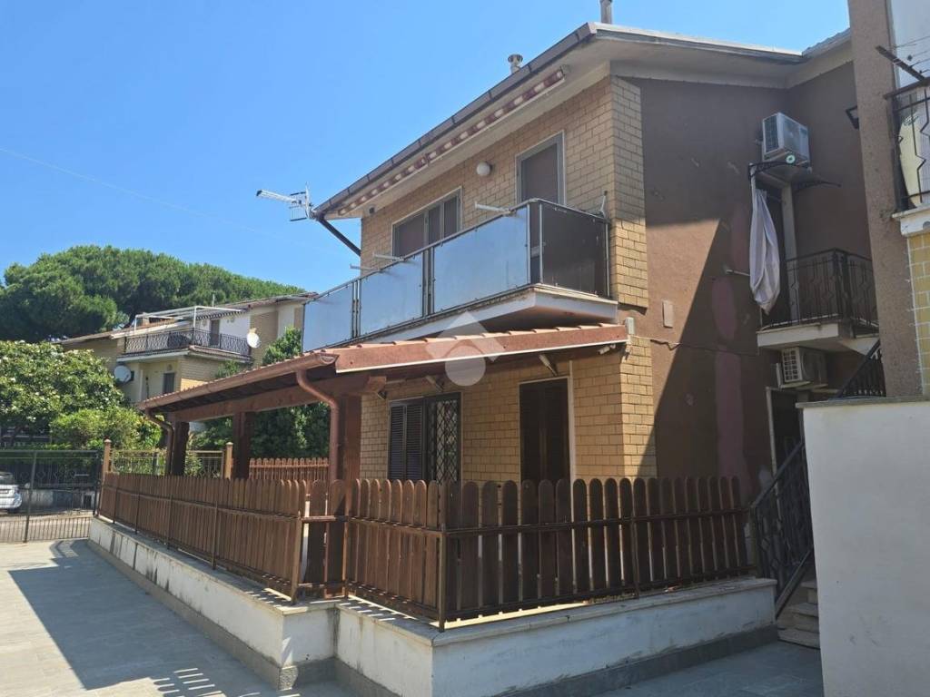 casa indipendente in vendita a Tarquinia in zona Marina Velca