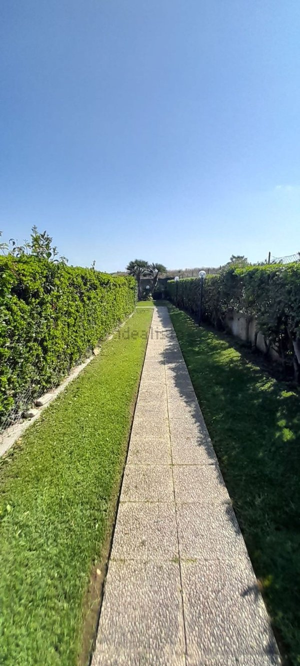 appartamento in vendita a Tarquinia in zona Marina Velca