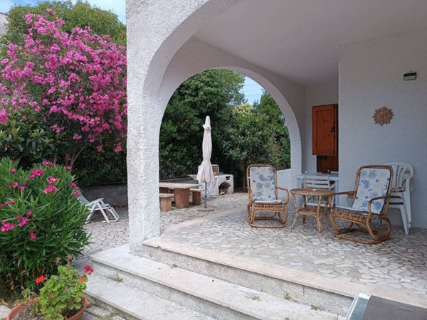 casa indipendente in vendita a Tarquinia in zona Marina Velca