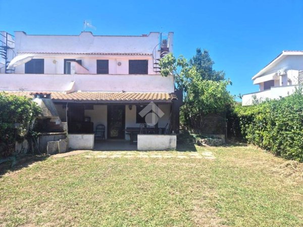 appartamento in vendita a Tarquinia in zona Marina Velca