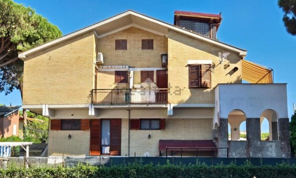 appartamento in vendita a Tarquinia in zona Marina Velca