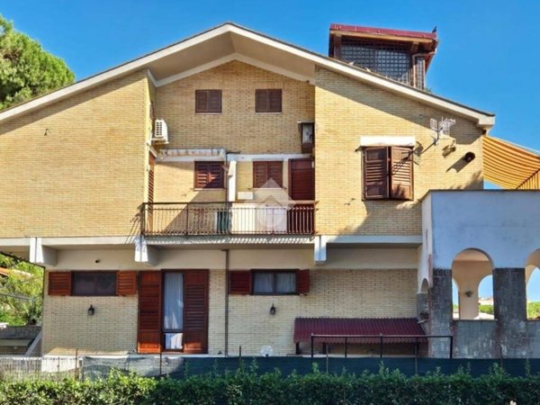 casa indipendente in vendita a Tarquinia in zona Marina Velca
