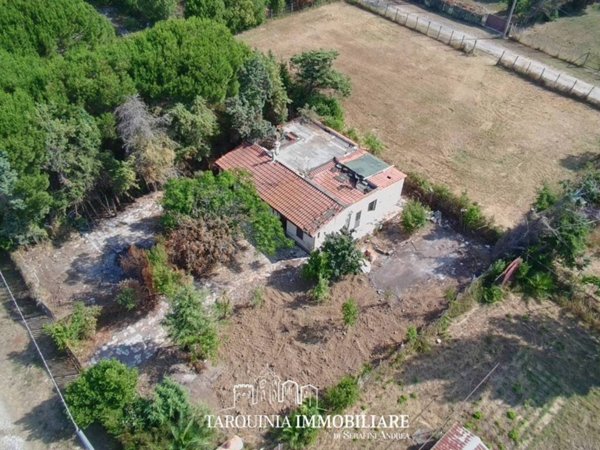 casa indipendente in vendita a Tarquinia