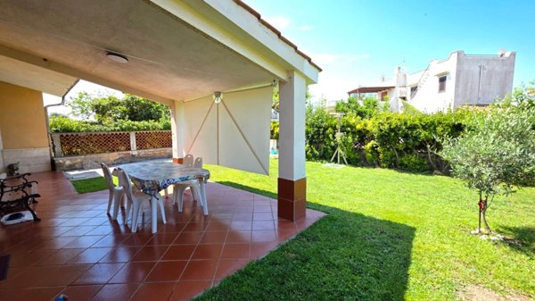 casa indipendente in vendita a Tarquinia in zona Marina Velca