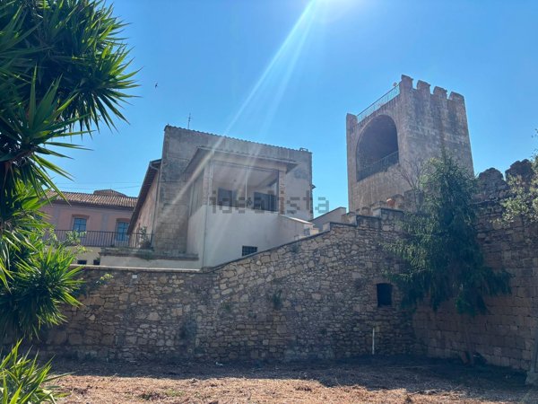 casa indipendente in vendita a Tarquinia