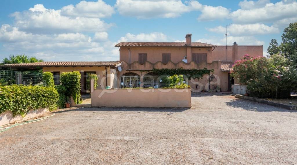 villa in vendita a Tarquinia