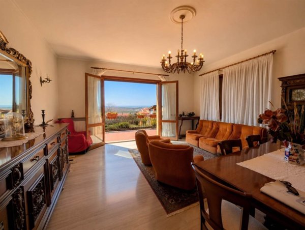 casa indipendente in vendita a Tarquinia