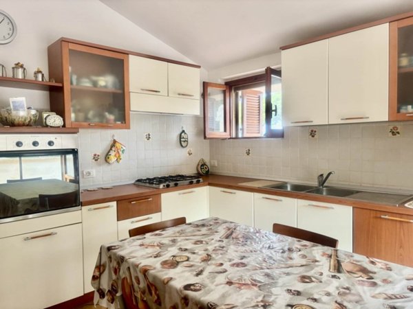 appartamento in vendita a Tarquinia in zona Marina Velca