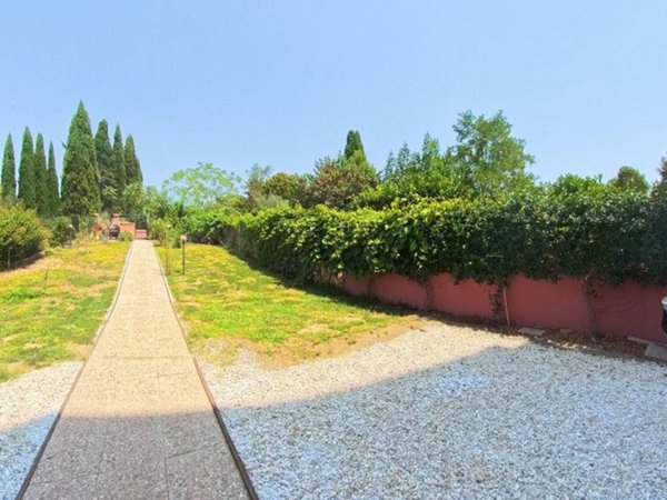 casa indipendente in vendita a Tarquinia
