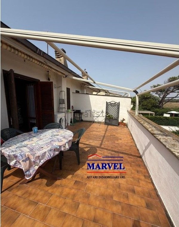 casa indipendente in vendita a Tarquinia in zona Marina Velca