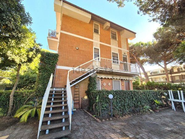 appartamento in vendita a Tarquinia in zona Marina Velca