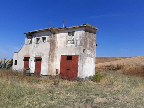 terreno in vendita a Tarquinia