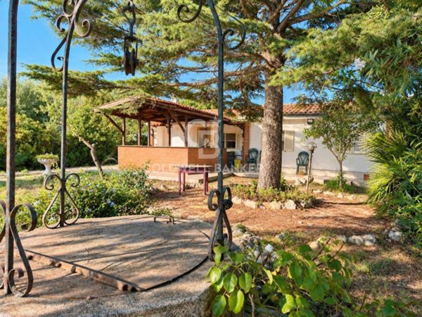 casa indipendente in vendita a Tarquinia