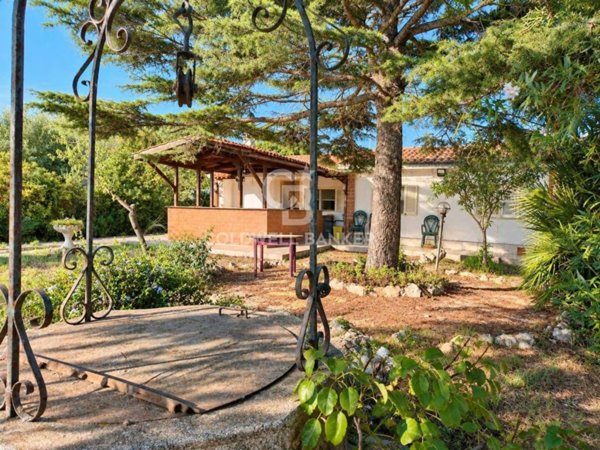 casa indipendente in vendita a Tarquinia