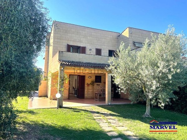 casa indipendente in vendita a Tarquinia in zona Marina Velca