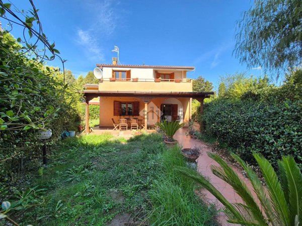 casa indipendente in vendita a Tarquinia