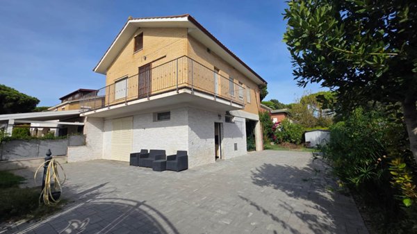 appartamento in vendita a Tarquinia in zona Marina Velca