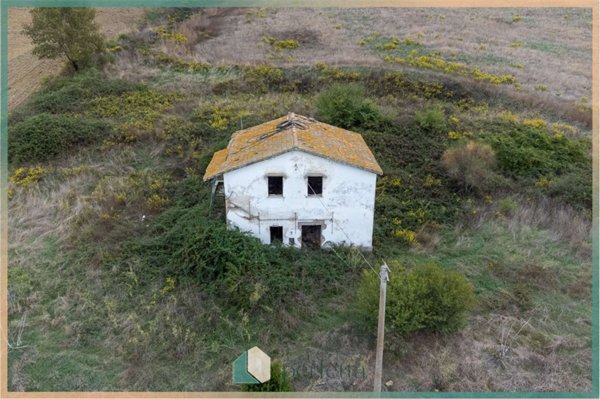 casa indipendente in vendita a Tarquinia