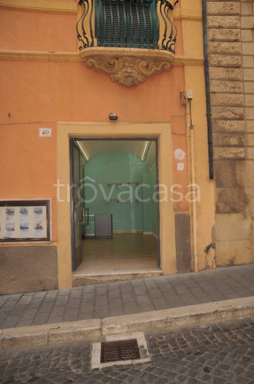 locale commerciale in vendita a Tarquinia