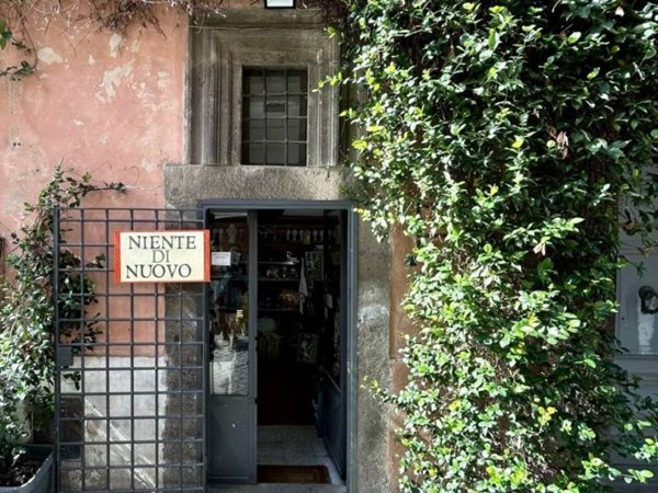 negozio in vendita a Tuscania