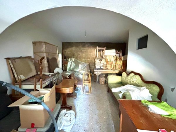 locale commerciale in vendita a Tuscania