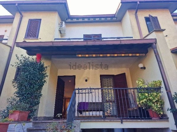 casa indipendente in vendita a Tuscania