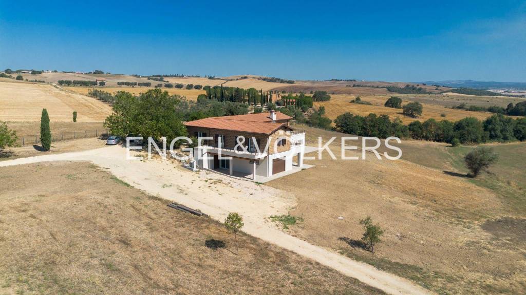 casa indipendente in vendita a Tuscania