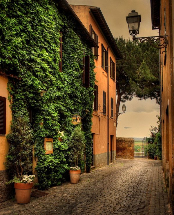 casa indipendente in vendita a Tuscania