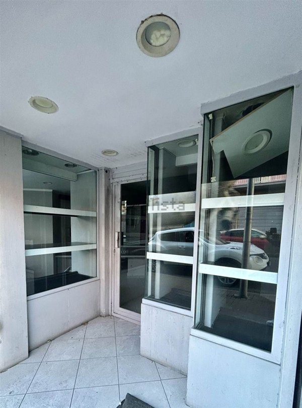 locale commerciale in vendita a Tuscania