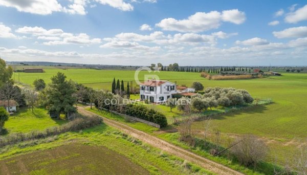 casale in vendita a Tuscania