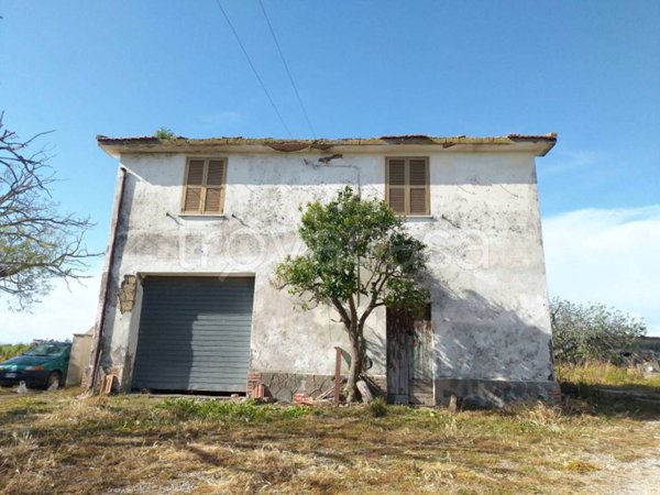 casa indipendente in vendita a Tuscania