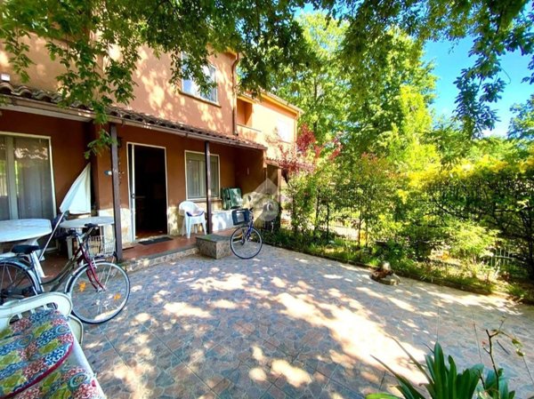 casa indipendente in vendita a Valentano