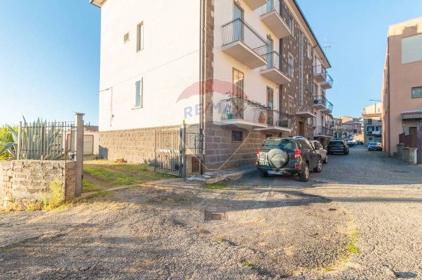 locale di sgombero in vendita a Valentano