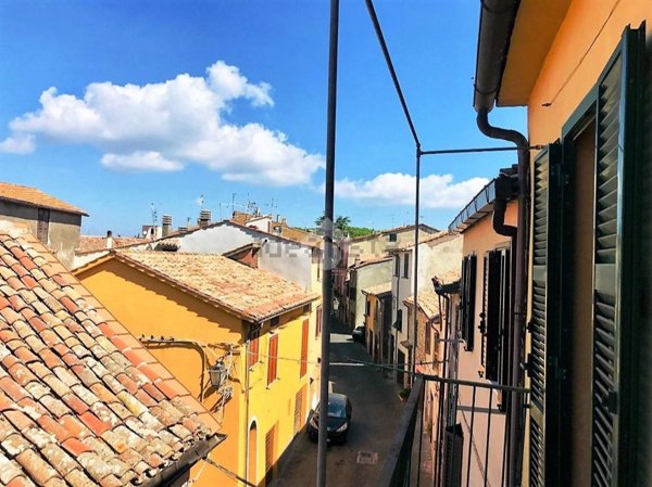 appartamento in vendita a Valentano