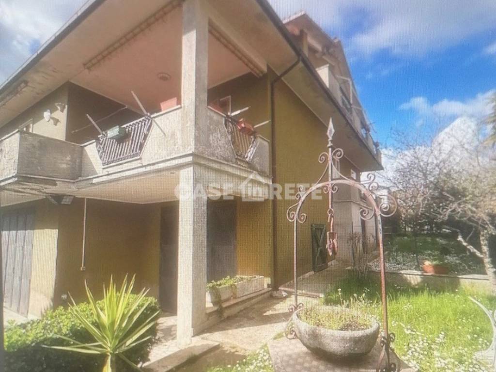 appartamento in vendita a Valentano